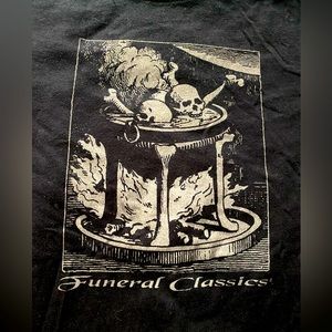 Hot Topic “Funeral Classics” Graphic Tee | 2XL